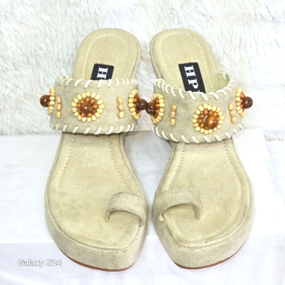 HPLA WOMEN'S CREAM WEDGESSANDALS SIZE 7